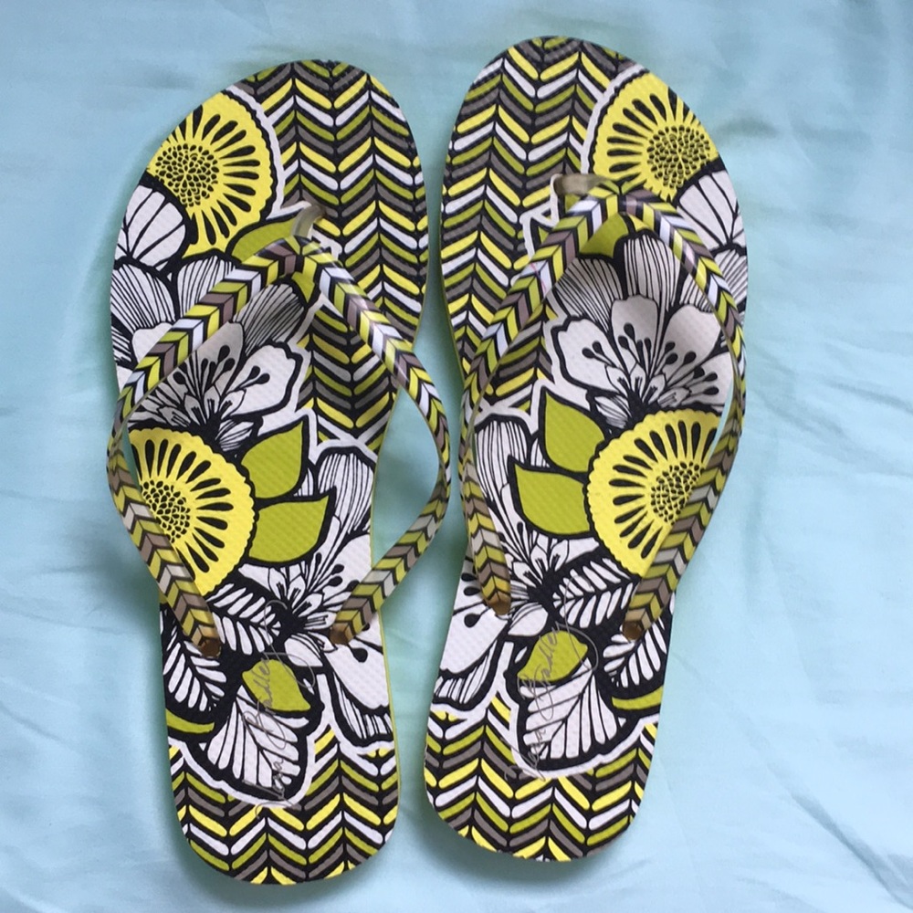 Size 10 Vera Bradley Flip Flops
